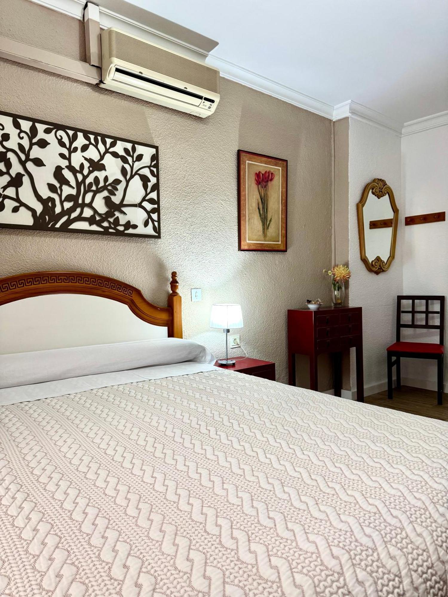 Pension Zurita Гранада Экстерьер фото