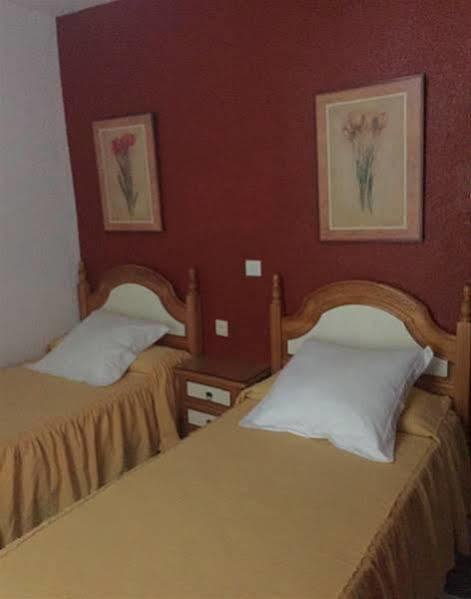 Pension Zurita Гранада Экстерьер фото